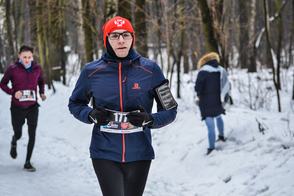 Ponad 600 osób wzięło udział w charytatywnym biegu dla Wielkiej Orkiestry Świątecznej Pomocy w Zabrzu. My też tam byliśmy i mamy zdjęcia!