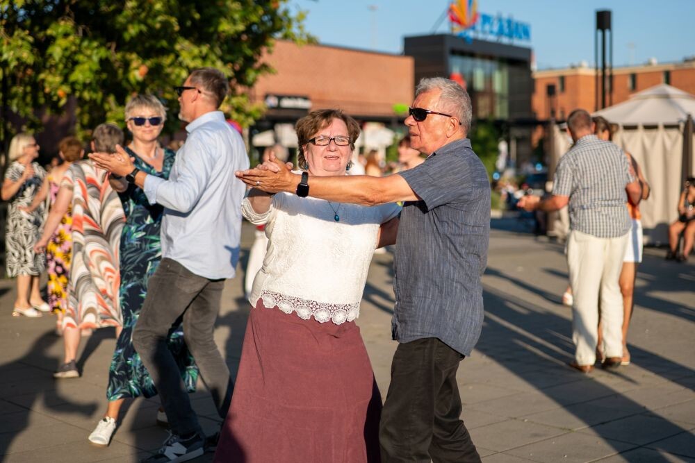 Zabrzanie znów ruszyli na parkiet – za nami kolejna Letnia Potańcówka!/fot. FB Ewa Weber
