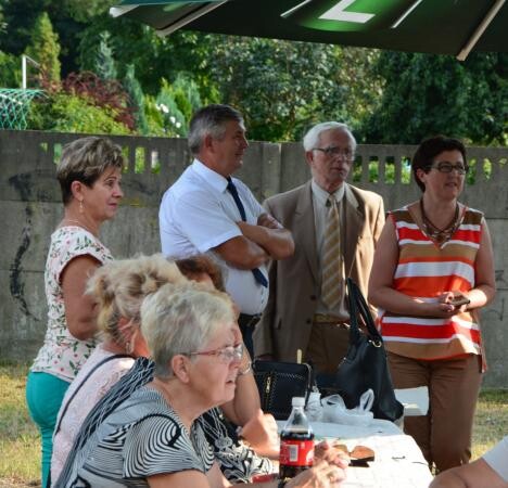 W miniony weekend w Zabrzu na terenach Rodzinnych Ogrodów Działkowych &#8222;Wiśnia&#8221; oraz &#8222;Biała Róża&#8221; uroczyście obchodzono Dzień Działkowca. Jak co roku Miasto Zabrze ufundowało dla zasłużonych działkowców liczne nagrody i wyróżnienia.