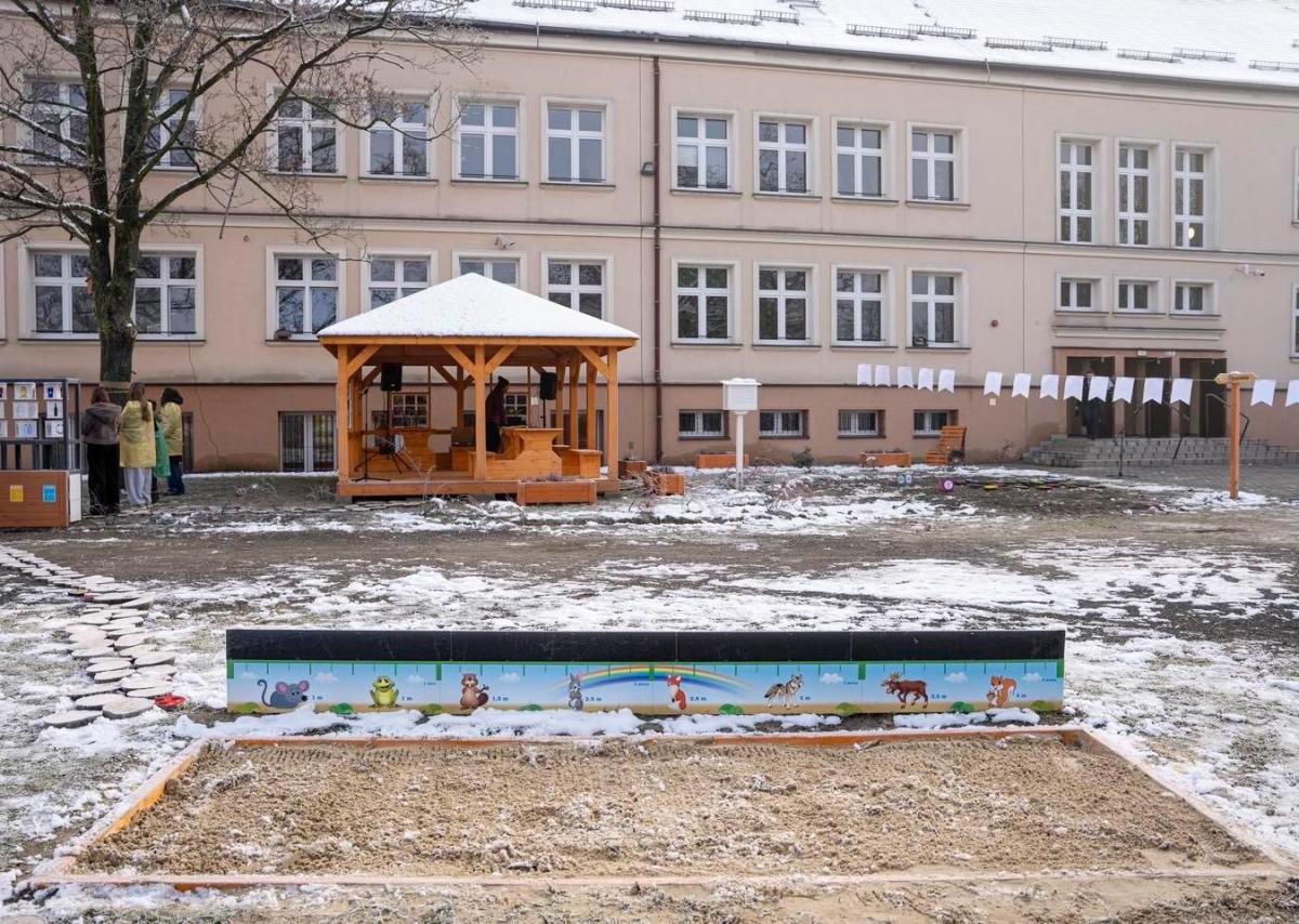 W Szkole Podstawowej nr 30 w zabrzańskiej dzielnicy Helenka otwarto Eko pracownię „Pod chmurką”.