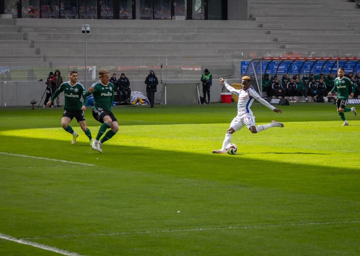 Górnik Zabrze przegrał 1:2 z Legią Warszawa w 27. kolejce Ekstraklasy / fot. UM Zabrze