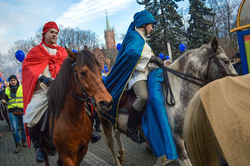 Mieszkańcy w Orszaku Trzech Króli