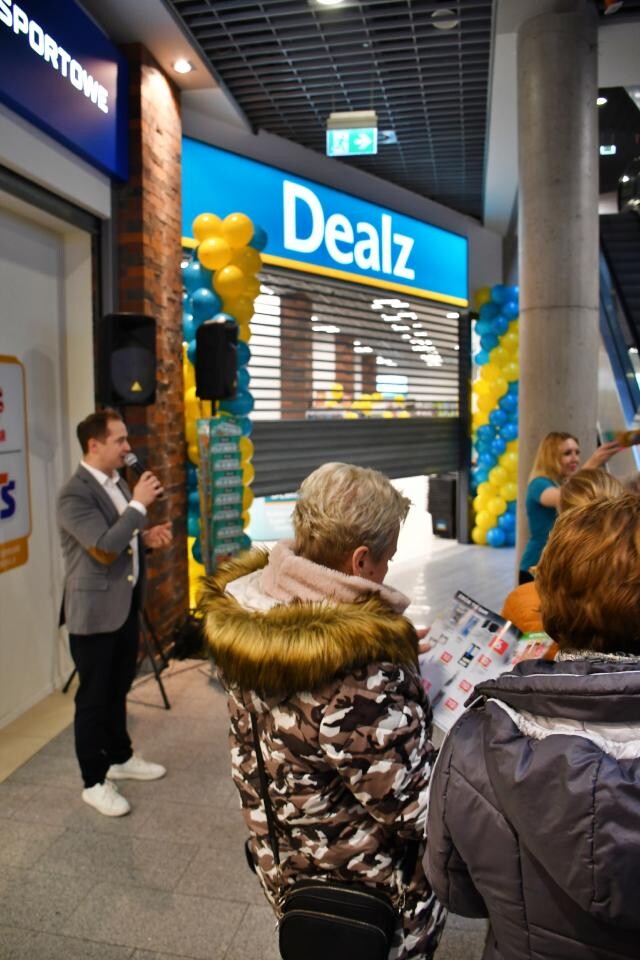 28 lutego został otwarty nowy sklep Dealz w Zabrzu! Sklep znajduje się w Galerii Zabrze, przy ul. Wolności 273 / fot. Jacek Knapik