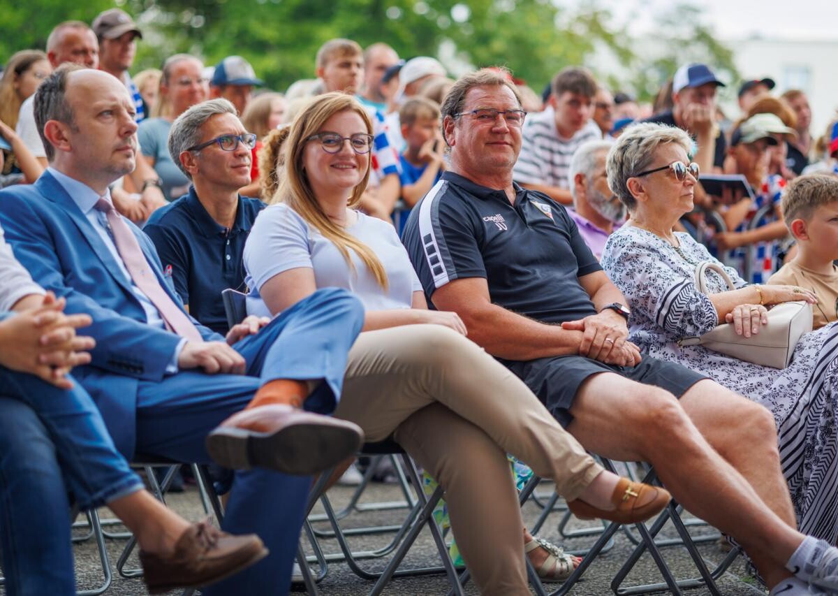 W ub. sobotę, na promenadzie Areny Zabrze, 14-krotny Mistrz Polski zaprezentował kadrę oraz sztab szkoleniowy na najbliższy sezon / fot. UM Zabrze