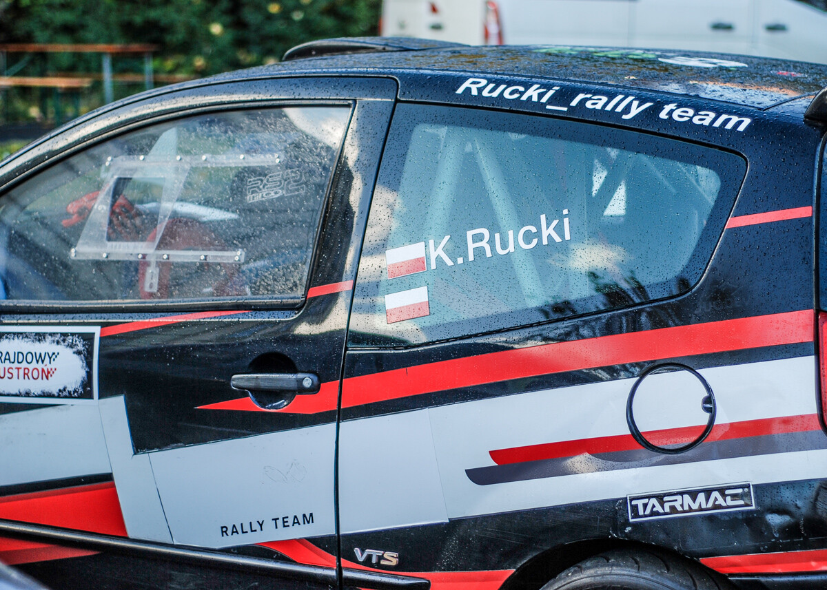 30 zgłoszonych załóg, ryk silników, zapach spalin i palonej gumy. Było głośno, kolorowo o bardzo emocjonująco na 2, edycji zawodów KJS Rally Zabrze.